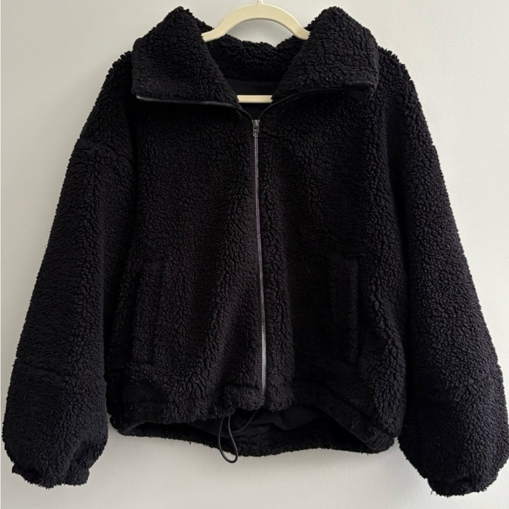 Lululemon Cozy Black Sherpa Jacket